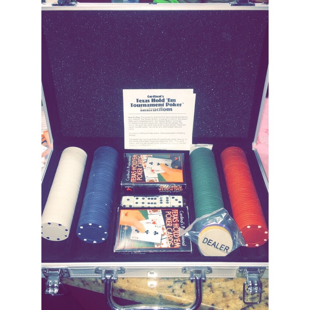 Texas Hold'em "Cardinal's" Tournament Poker Set